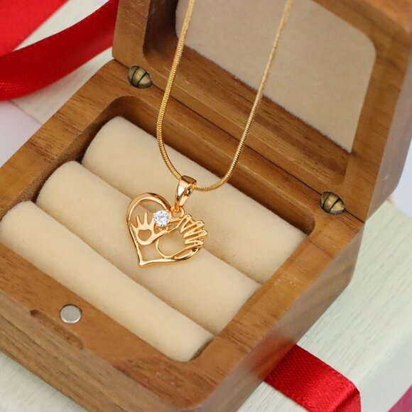 "Heart Shaped Rose Gold Pendant with Mother & Child Hand Design, XPPT1521 - Picture 7 of 13